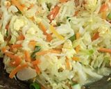 Foto langkah ke 4 dari resep #050 Orak Arik Kubis Wortel Telur Simple.