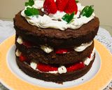 Foto del paso 4 de la receta: Queque de Chocolate con Chantilly y Fresas!