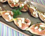 Foto del paso 4 de la receta Brevas con queso azul de Taramundi y hierbabuena picada