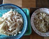 Foto langkah ke 2 dari resep Sup Jamur Bihun Galantin.