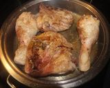 Foto del paso 2 de la receta: Contramuslos con patatas