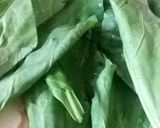 A picture of step 1 of Crispy palak k pakory.