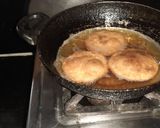 A picture of step 6 of Khasta kachori.