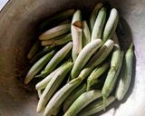 Foto langkah ke 2 dari resep Tumis terong santan.