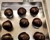 Foto langkah ke 3 dari resep Classic Baked Mooncake (Halal).