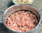 Hình bước làm 2 của món Bún Riêu Nấu Nấm Đông Trùng Hạ Thảo