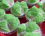 Foto langkah ke 5 dari resep Bolu kukus mekar.