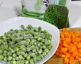 صورة لخطوة 1 من وصفة رز بسمتي بالبسلة والجزر