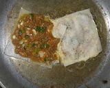 Foto langkah ke 3 dari resep 6. Martabak Telur ala ibu.