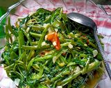 Foto langkah ke 6 dari resep Oseng Kangkung Terasi.