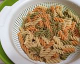 Foto del paso 1 de la receta Ensalada de Pasta Tricolor