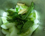 A picture of step 1 of Refreshing Cucumber and mint lemonade.