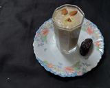 A picture of step 2 of Dates and Banana Shake.