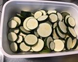 Une image de l'étape 3 de Courgettes au beurre de chorizo,curry et pavot bleu (recette plancha).