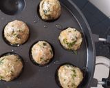 A picture of step 5 of Roasted Poha Balls.