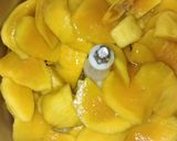 Foto langkah ke 1 dari resep Puding Mangga Fla susu.