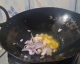A picture of step 3 of Leftover fried rice.