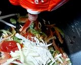 A picture of step 7 of Vegetable szechuan spaghetti.