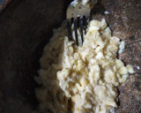 A picture of step 1 of Banana Dates Overnight Oats.