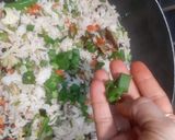 इन्स्टंट व्हेज पुलाव (instant veg pulav recipe in marathi) रेसिपी स्टेप 3 फोटो 