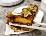 Foto langkah ke 4 dari resep Fried Tofu with Spicy Teriyaki Glaze.