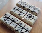 Gambar langkah 7 resipi Pistachio Nestum Crunch Bars.