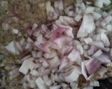 Gambar langkah 5 resipi Telur Rebus Goreng Masak Sambal Kicap.