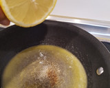 Foto del paso 4 de la receta: Lenguado menier con un toque de cúrcuma
