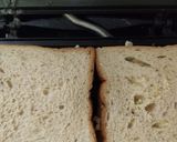 A picture of step 3 of Grill club sandwiche.