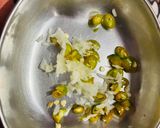 A picture of step 1 of Kaddu/Pumpkin Sabji with Paratha 😋😋.