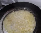 Foto del paso 2 de la receta: Tortitas de acelga y cebolla 🤤