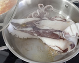 Foto del paso 2 de la receta: Corona de calamar