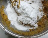 A picture of step 4 of Pista kunafa chocolate.