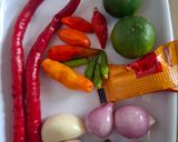 Foto langkah ke 1 dari resep Sambal Pecak Ayam Betawi.