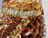 Pas rețetă Chifteluțe cu carne de porc și pastă de mici la cuptor 2 fotografie