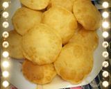 A picture of step 6 of Kachori with tarkari.