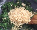 मेथीची भाजी (methi bhaji recipe in marathi) रेसिपी स्टेप 4 फोटो 