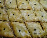 A picture of step 5 of Baklava with Walnuts and Honey.