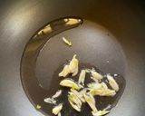 A picture of step 3 of Hot Garlic Sauce.