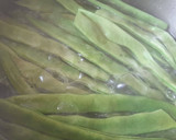 Foto del paso 1 de la receta: Tortilla de judías verdes y salmón