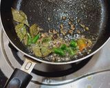 A picture of step 2 of Dadpe pohe.