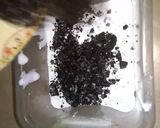 A picture of step 3 of 2 ingredients Oreo ice-cream.