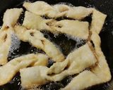 Faworki z piwem krok przepisu 5 zdjęcie