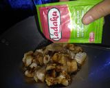 Foto langkah ke 3 dari resep Telur kecap mix tahu dan kol.