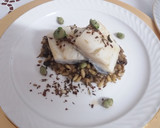 Foto del paso 18 de la receta: Bacallà cuinat a baixa temperatura sobre un llit de sofregit amb pols de vegetals,faves caramel·litzades  salsa de bolets