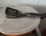 A picture of step 3 of Fried eggs.