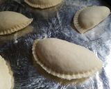 A picture of step 6 of Mini meatpie.