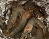 รูปขั้นตอนการทำที่ 1 ของ กุ้งและผักย่างทั้งตัวทั้งเปลือก