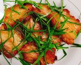 Hình bước làm 2 của món Thịt ba chỉ chiên nước mắm