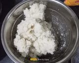 A picture of step 2 of Poha Donut Vada.